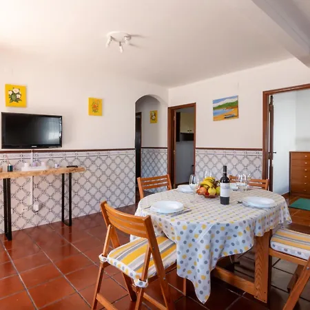 Tilli'n'joe's House Апартаменты *